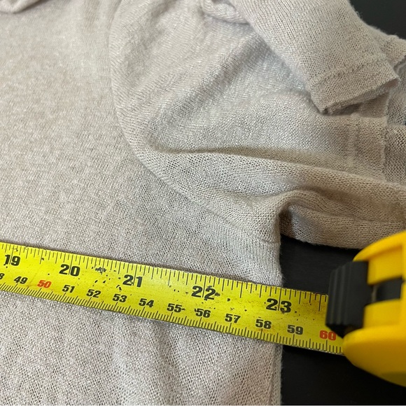 Studio B by Bobeau Slub Knit V-Neck Short Sleeve Top Tiered Hem - Picture 11 of 13